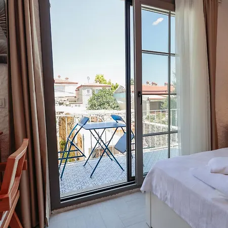 Ref Alacati Ξενοδοχείο *